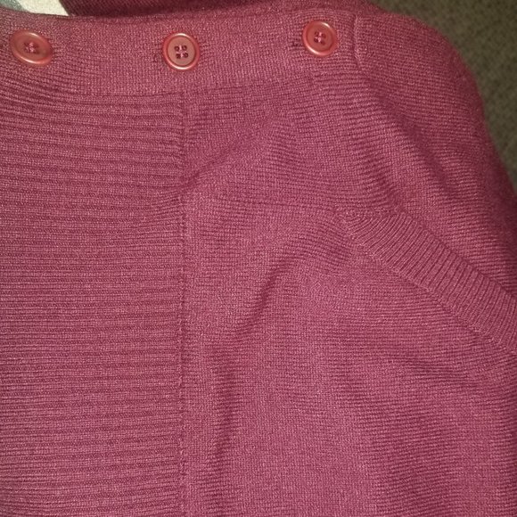 Final Price🎉Cashmere Pullover/Hooded Sweater - Size M - Picture 4 of 4